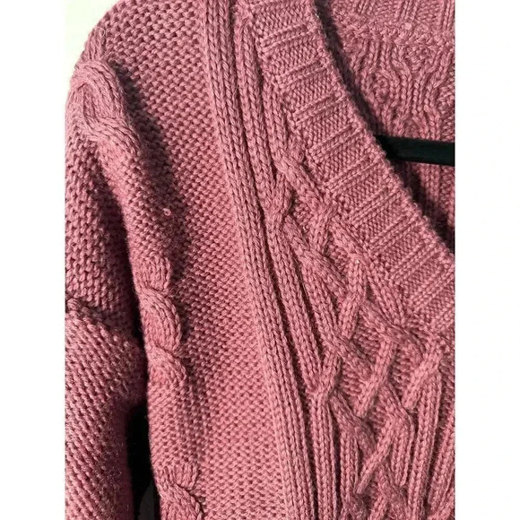 Doogan Donegal | Salmon Pink Sweater | 70% Wool | 30% Alpaca | S | Woolpaca - Picture 7 of 10